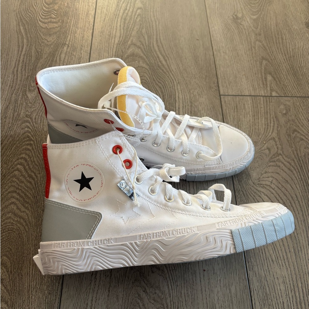 Chuck Taylor Alt Star Reflective Shine in White